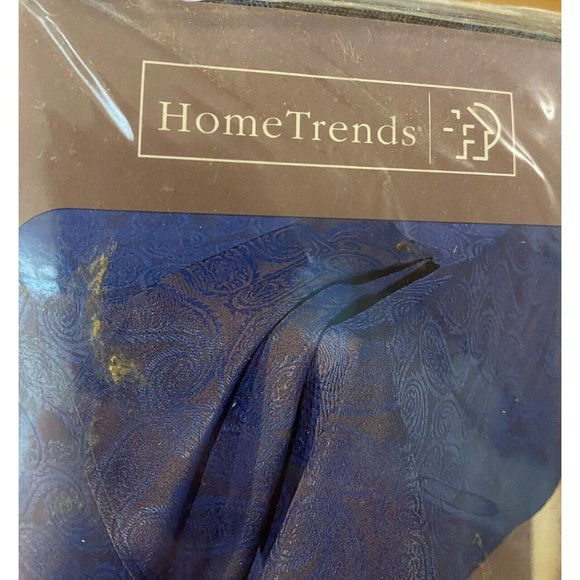 HomeTrends Fabric Tablecloth Classic Paisley 52X70” Cotton Blend - Picture 2 of 9